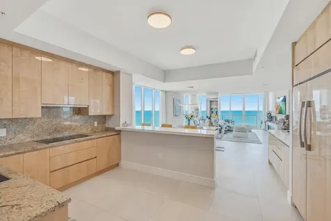 50 S Pointe Drive Miami Beach FL 33139