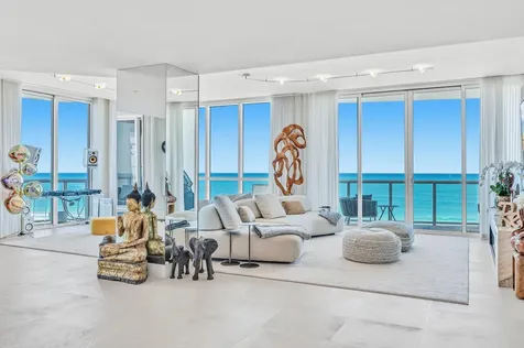 50 S Pointe Drive Miami Beach FL 33139
