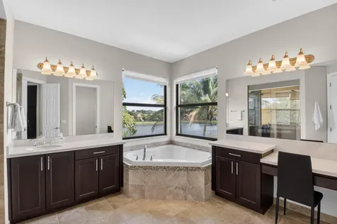 8527 Lewis River Road Delray Beach FL 33446
