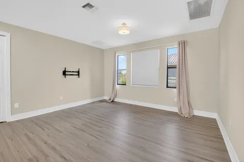 8527 Lewis River Road Delray Beach FL 33446