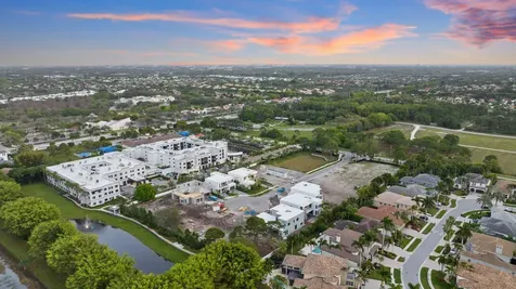 16670 Mosaic Place Delray Beach FL 33446