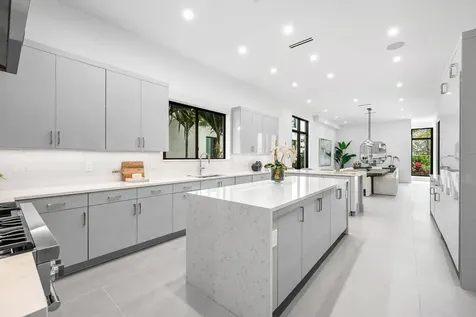 16670 Mosaic Place Delray Beach FL 33446