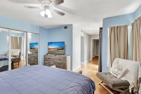 1586 Shaker Circle Wellington FL 33414