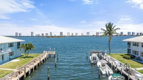 117 Lehane Terrace North Palm Beach FL 33408