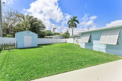 1162 S Deerfield Avenue Deerfield Beach FL 33441