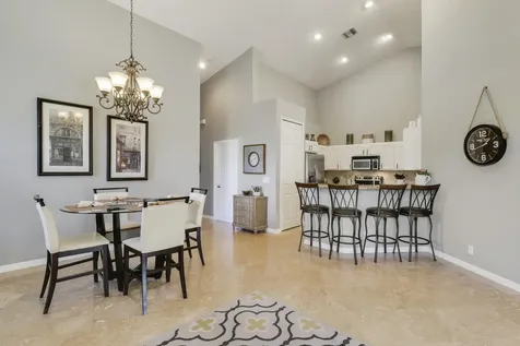 8400 Mulligan Circle Port Saint Lucie FL 34986