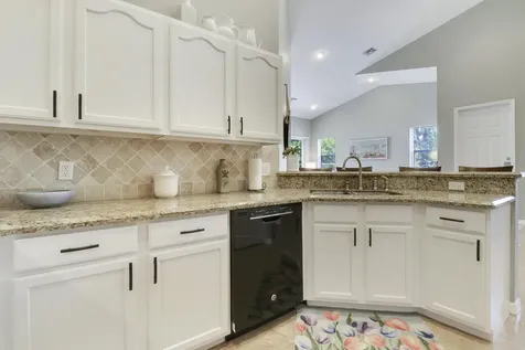 8400 Mulligan Circle Port Saint Lucie FL 34986