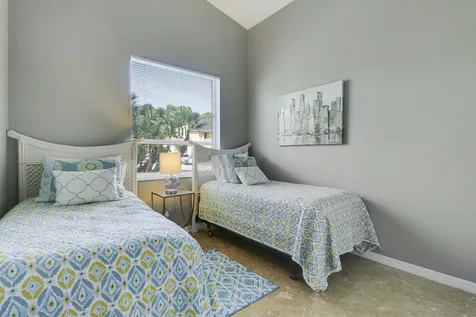 8400 Mulligan Circle Port Saint Lucie FL 34986