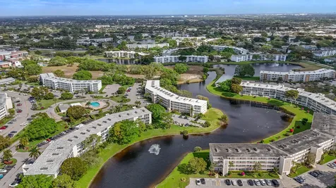 297 Farnham M Deerfield Beach FL 33442