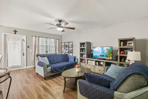 297 Farnham M Deerfield Beach FL 33442