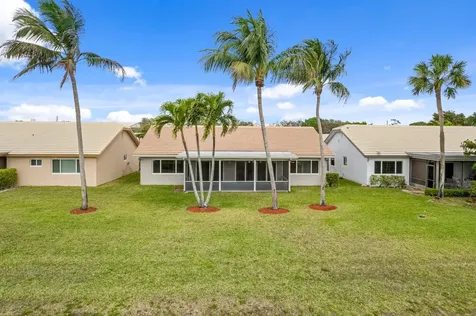 6230 Petaluma Drive Boca Raton FL 33433