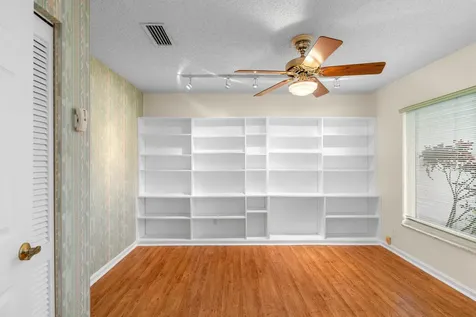 6230 Petaluma Drive Boca Raton FL 33433