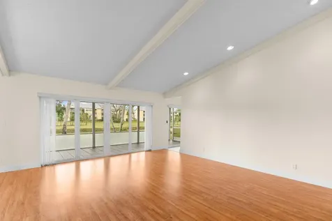 6230 Petaluma Drive Boca Raton FL 33433