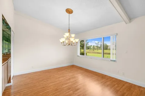 6230 Petaluma Drive Boca Raton FL 33433