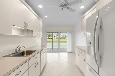 6230 Petaluma Drive Boca Raton FL 33433