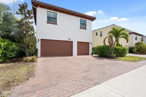 2093 Dickens Terrace Palm Beach Gardens FL 33418