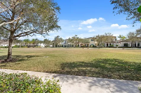 2093 Dickens Terrace Palm Beach Gardens FL 33418