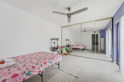 933 9th Lane Greenacres FL 33463