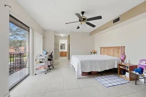 933 9th Lane Greenacres FL 33463