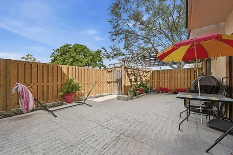 933 9th Lane Greenacres FL 33463