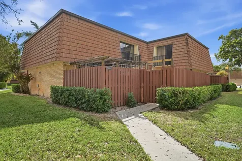 933 9th Lane Greenacres FL 33463