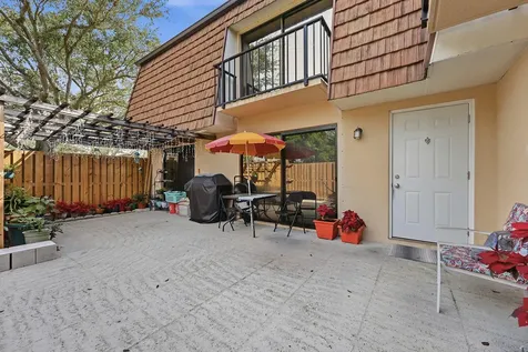 933 9th Lane Greenacres FL 33463