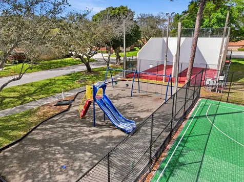 933 9th Lane Greenacres FL 33463
