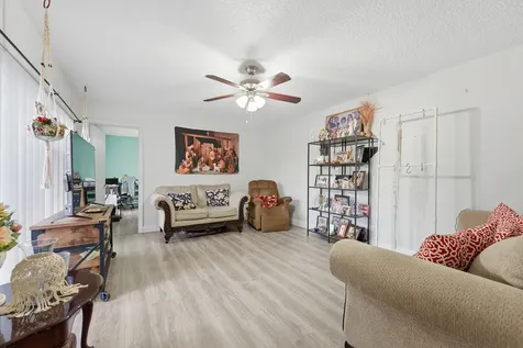 933 9th Lane Greenacres FL 33463
