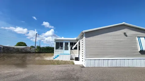 1054 21st Street Okeechobee FL 34974