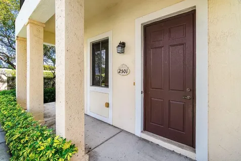 2501 Venetian Court Boynton Beach FL 33426