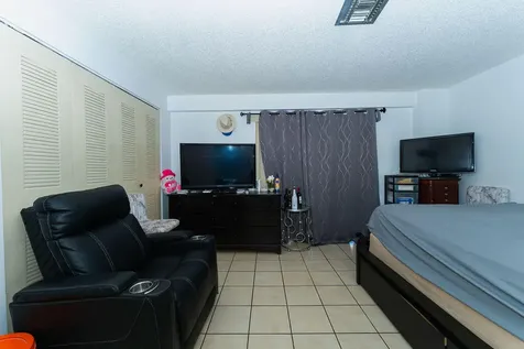 777 Sw 9th Avenue Miami FL 33130