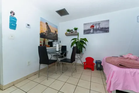 777 Sw 9th Avenue Miami FL 33130