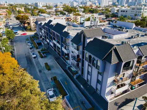 777 Sw 9th Avenue Miami FL 33130