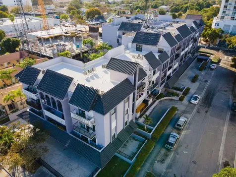 777 Sw 9th Avenue Miami FL 33130