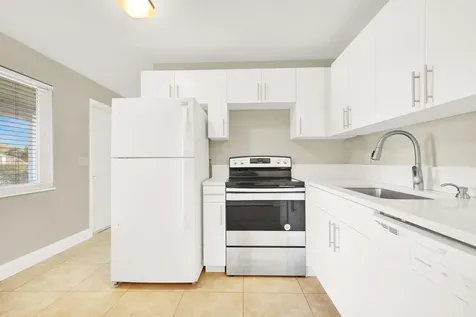 64 Ne 7th Court Deerfield Beach FL 33441