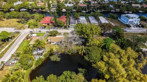 64 Ne 7th Court Deerfield Beach FL 33441