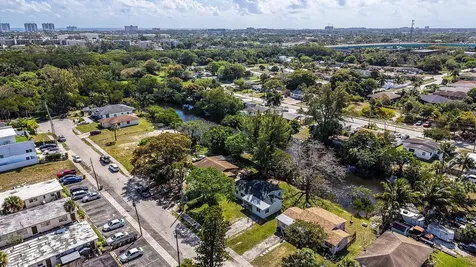 64 Ne 7th Court Deerfield Beach FL 33441