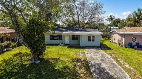 64 Ne 7th Court Deerfield Beach FL 33441