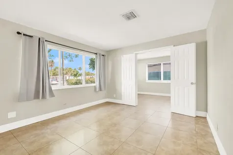 64 Ne 7th Court Deerfield Beach FL 33441