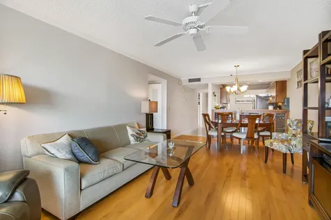 20 Royal Palm Way Boca Raton FL 33432