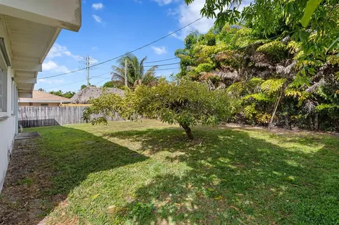 1305 Se 2nd Street Pompano Beach FL 33060