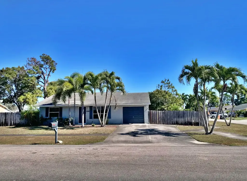 4955 Collesium Drive Lake Worth FL 33463
