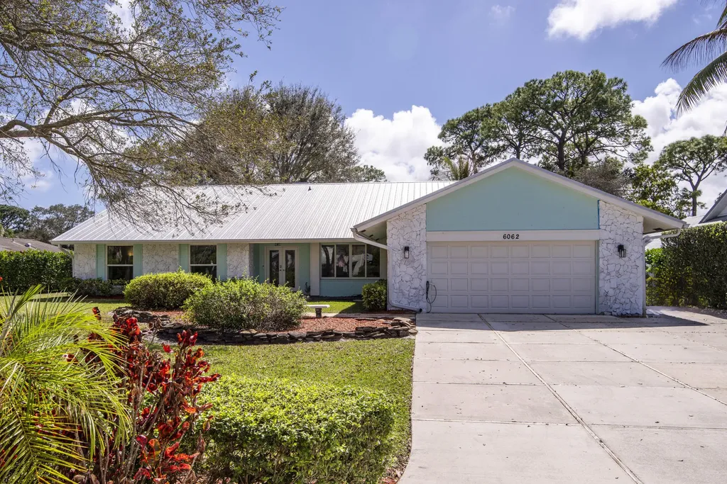 6062 Woodlake Road Jupiter FL 33458