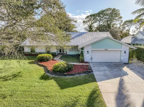 6062 Woodlake Road Jupiter FL 33458