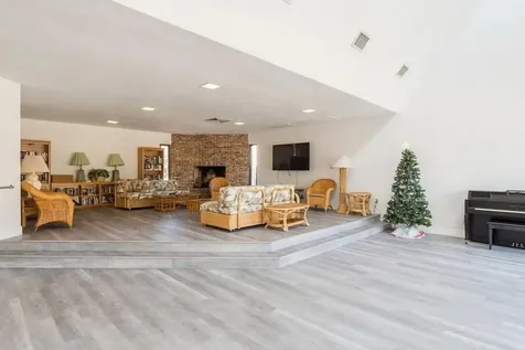 1605 S Us Highway 1 Jupiter FL 33477