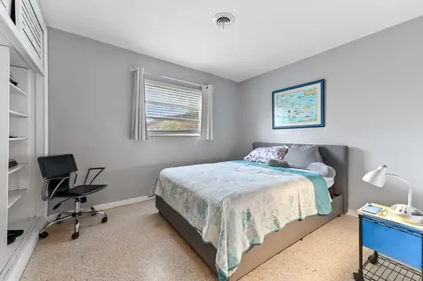 6260 Nw 19th Street Sunrise FL 33313