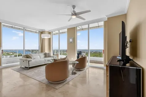 700 E Boynton Beach Boulevard Boynton Beach FL 33435
