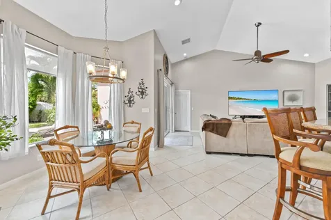 2395 Kemps Bay West Palm Beach FL 33411