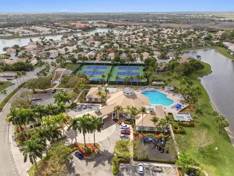2395 Kemps Bay West Palm Beach FL 33411