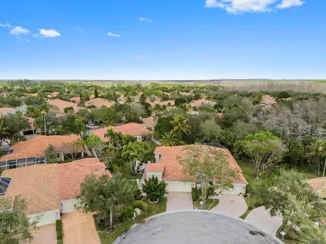 2395 Kemps Bay West Palm Beach FL 33411